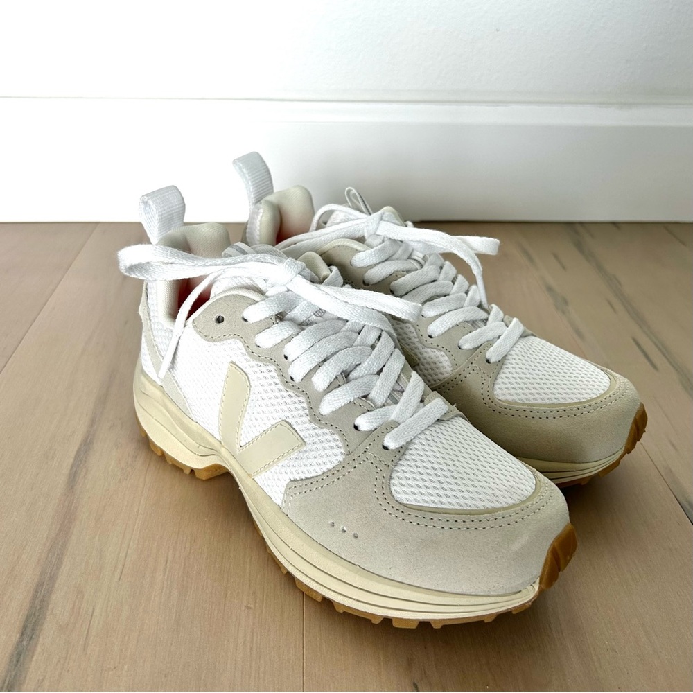 Veja Venturi II Women's Sneakers, Size 5, fits like a 6! Runs big. NWOT - Picture 4 of 15